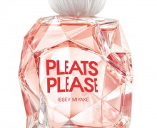 IM_PLEATS_PLEASE_PACK_CMYK