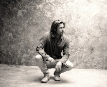 Brad-Pitt-Chanel-No.-5-Fragrance-Campaign-2012-5