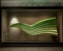 nikes-interactive-display-windows-by-staat-1