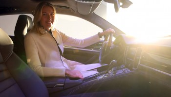 Maria_Sharapova_GTS_Panamera