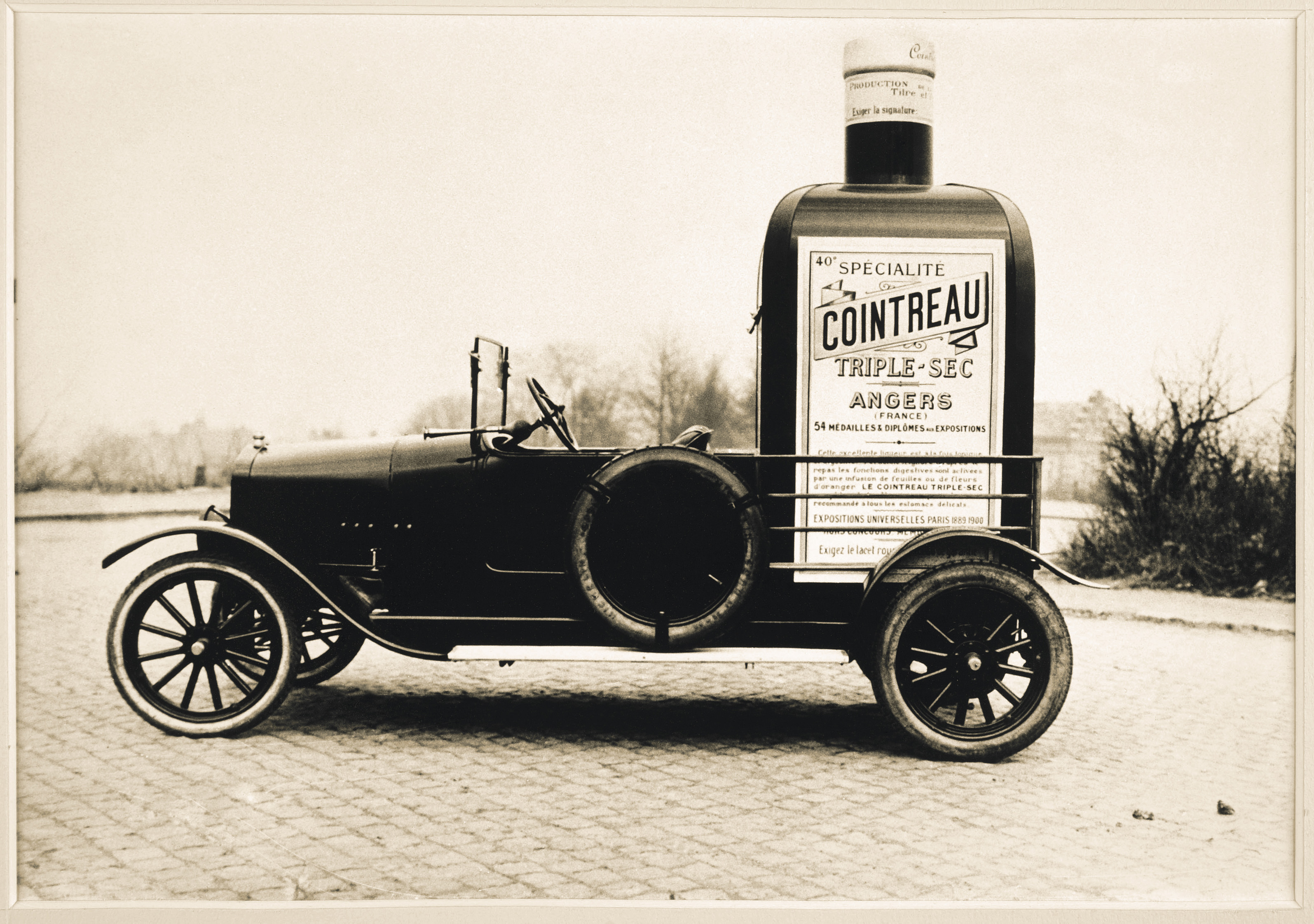 COINTREAU20_retro-image